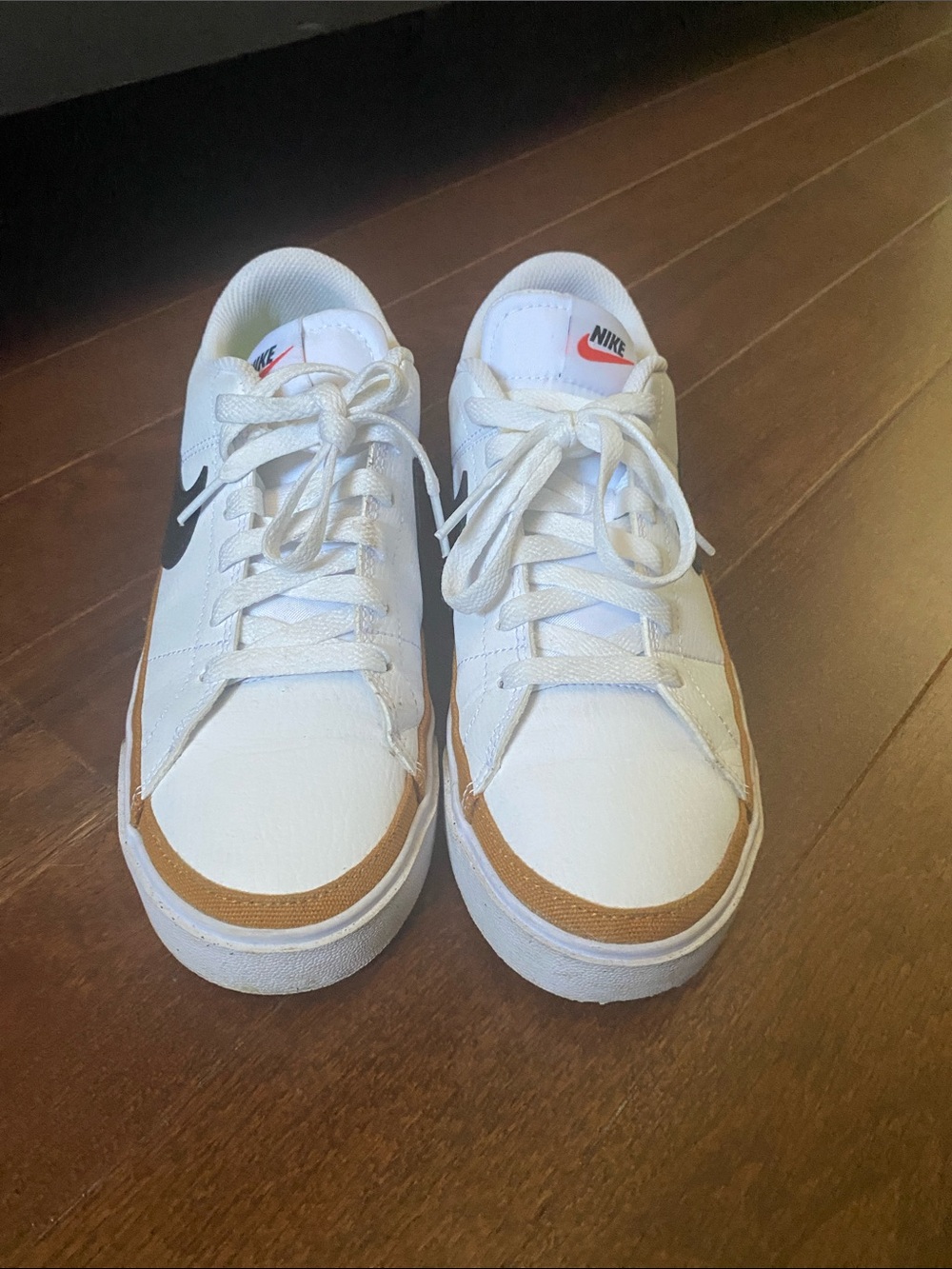Nike Women’s White Sneakers with Brown Trim